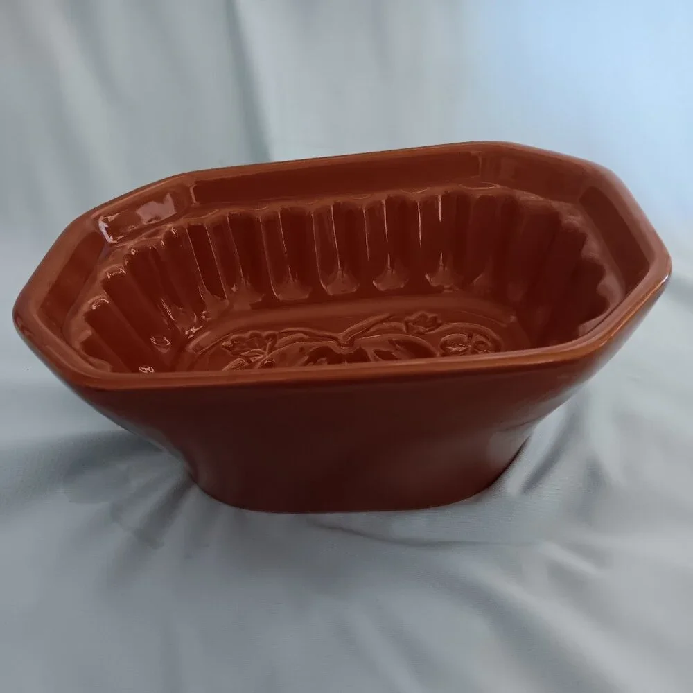 Crate and Barrel Ceramic Pumpkin Baking Mold 255-554